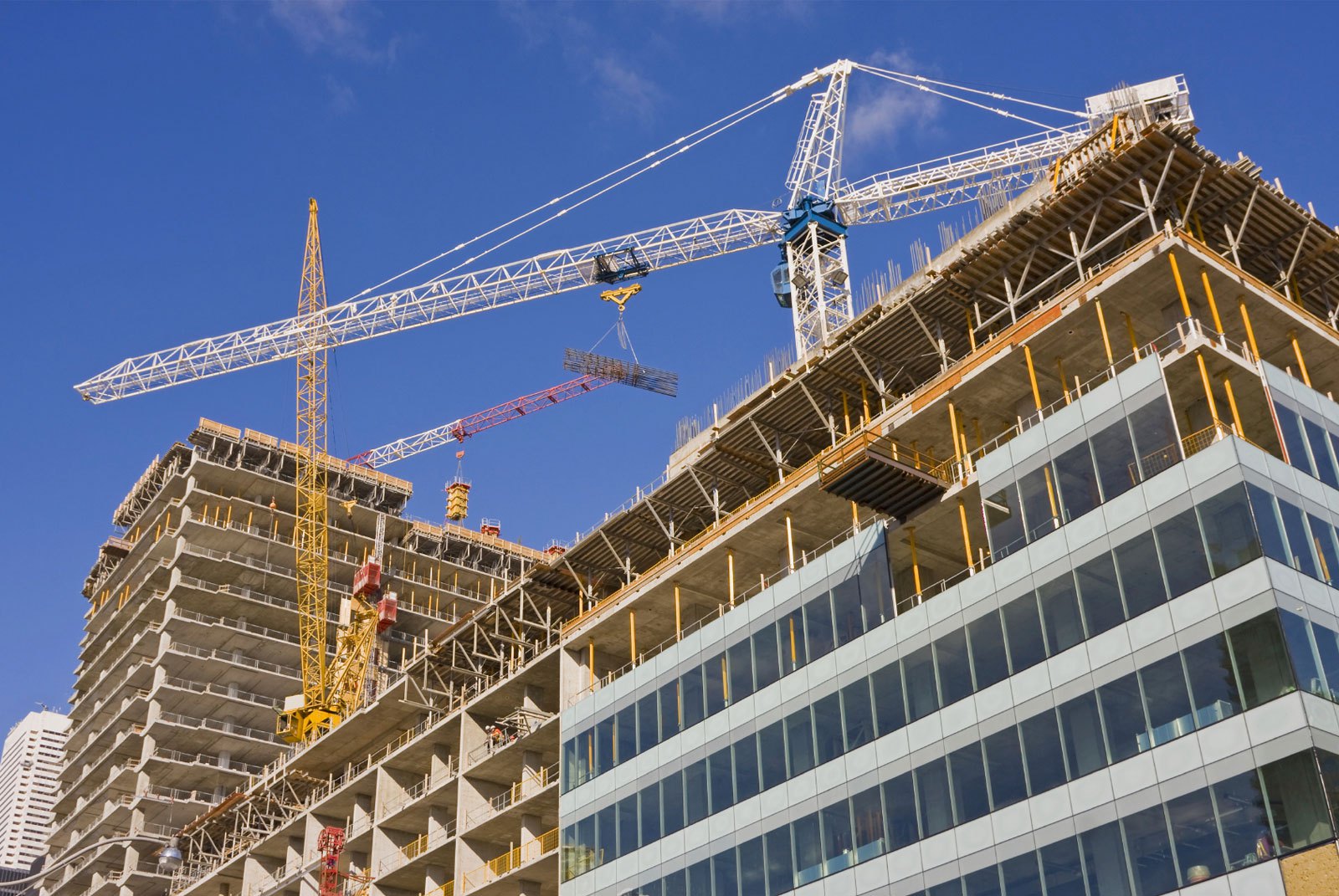 Lucrările de construcții au crescut cu 10,5 % în 2015