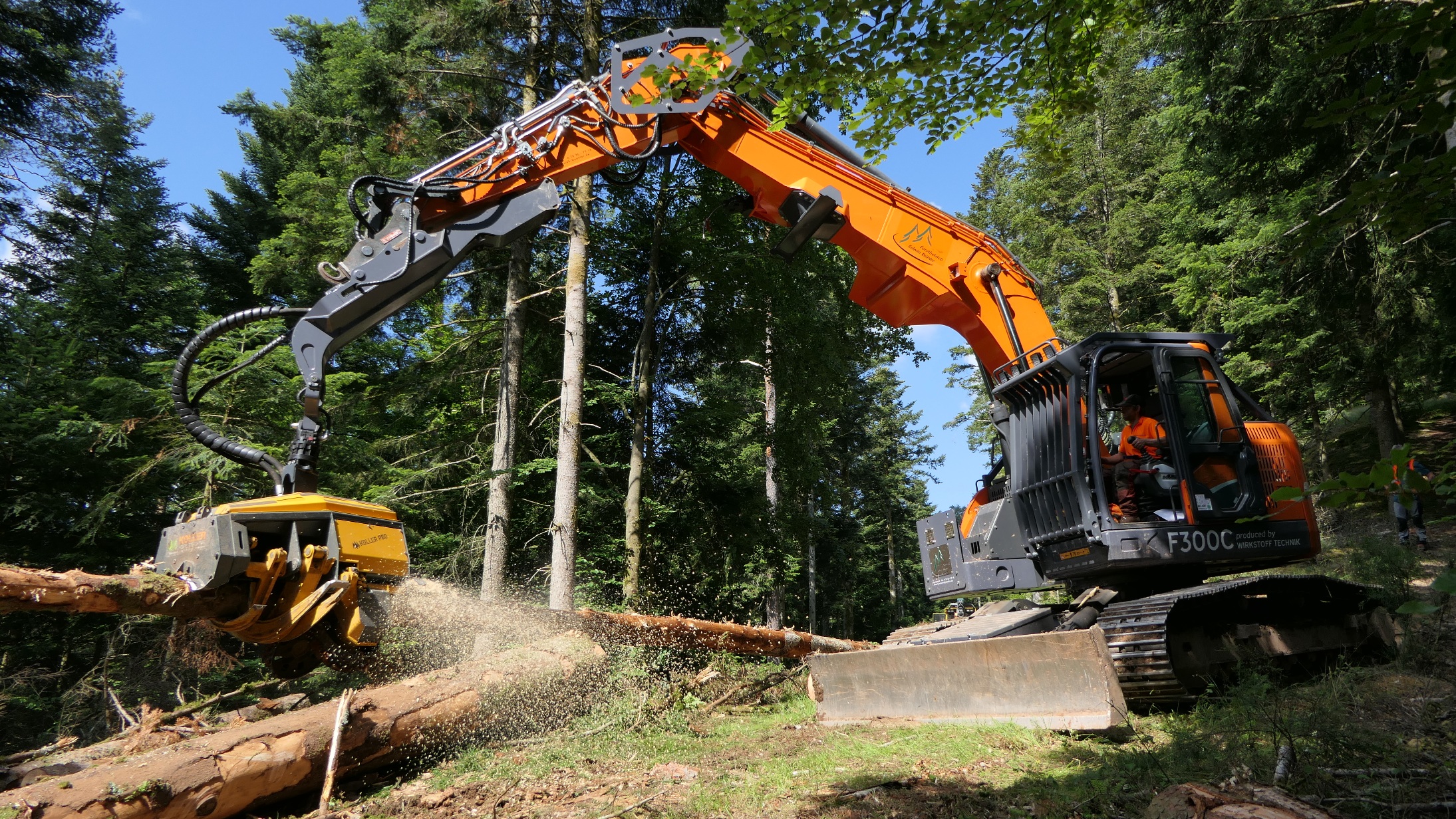 Excavatoarele Doosan, extrem de manevrabil pentru lucrările forestiere