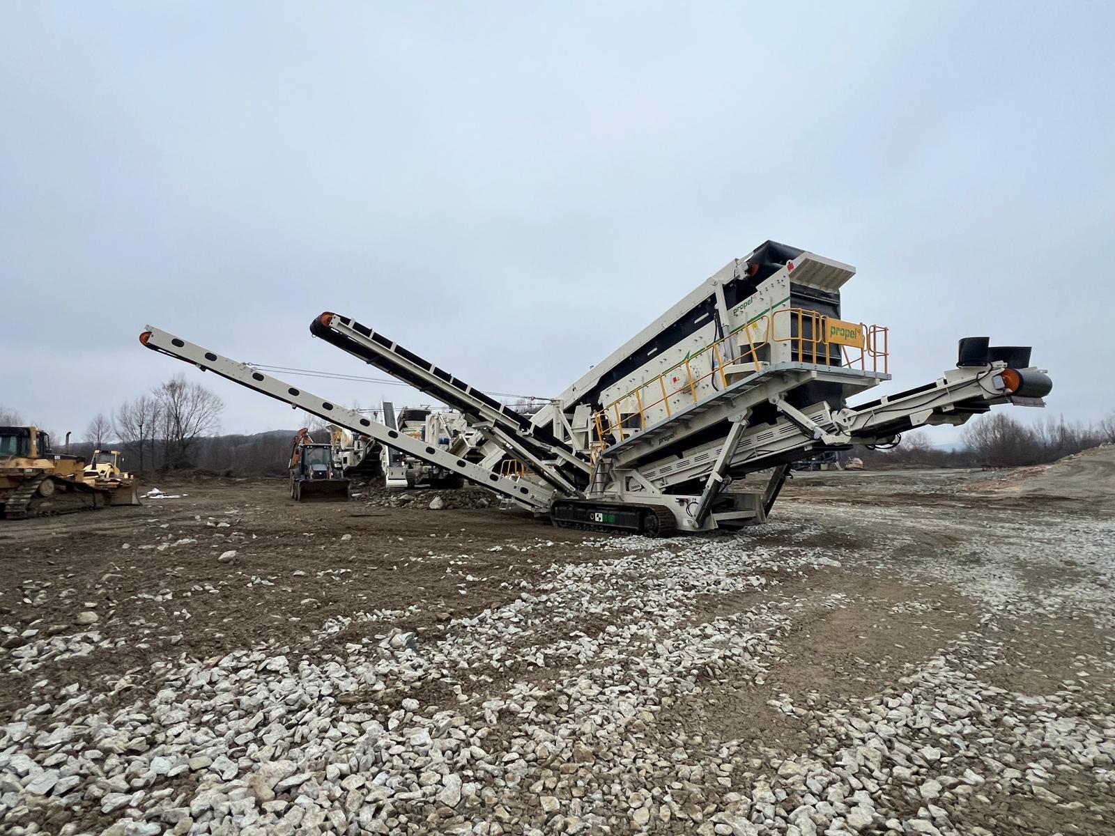 BAUMASCHINEN WEST a pus în funcțiune o nouă linie completă de utilaje cu acționare electrică de concasare/sortare Propel