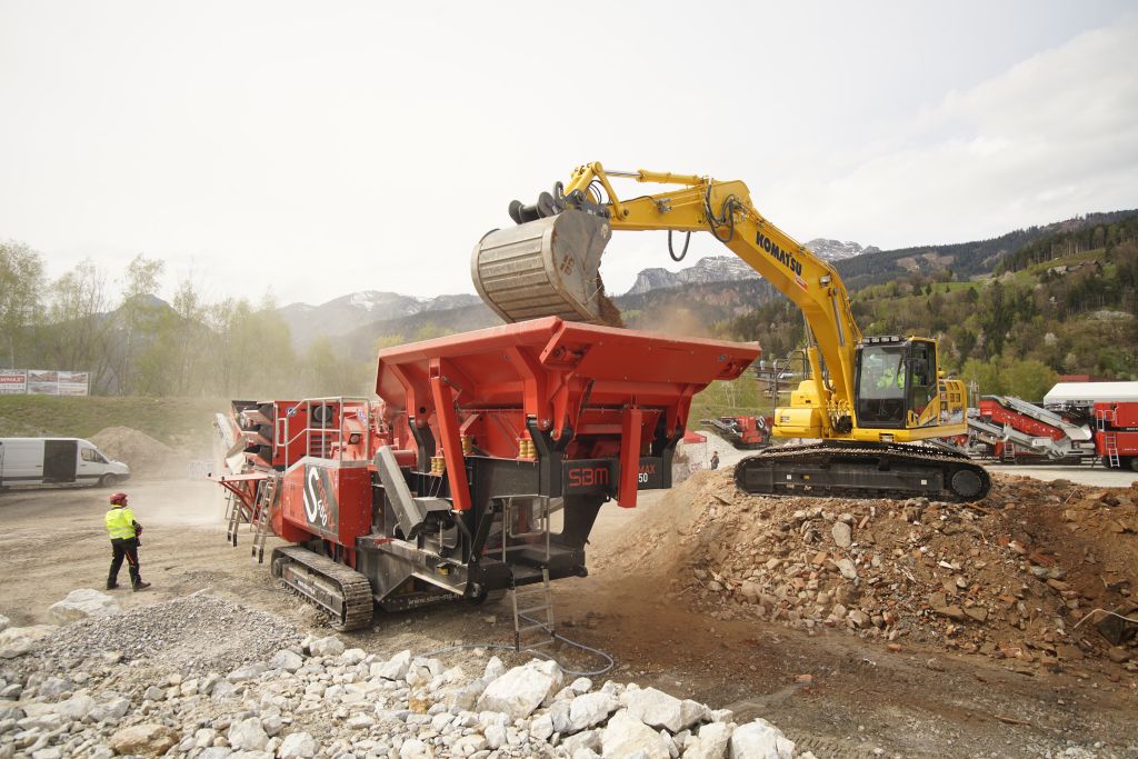 Gama PURE Electric – producătorul SBM schimbă regulile jocului în concasarea mobilă